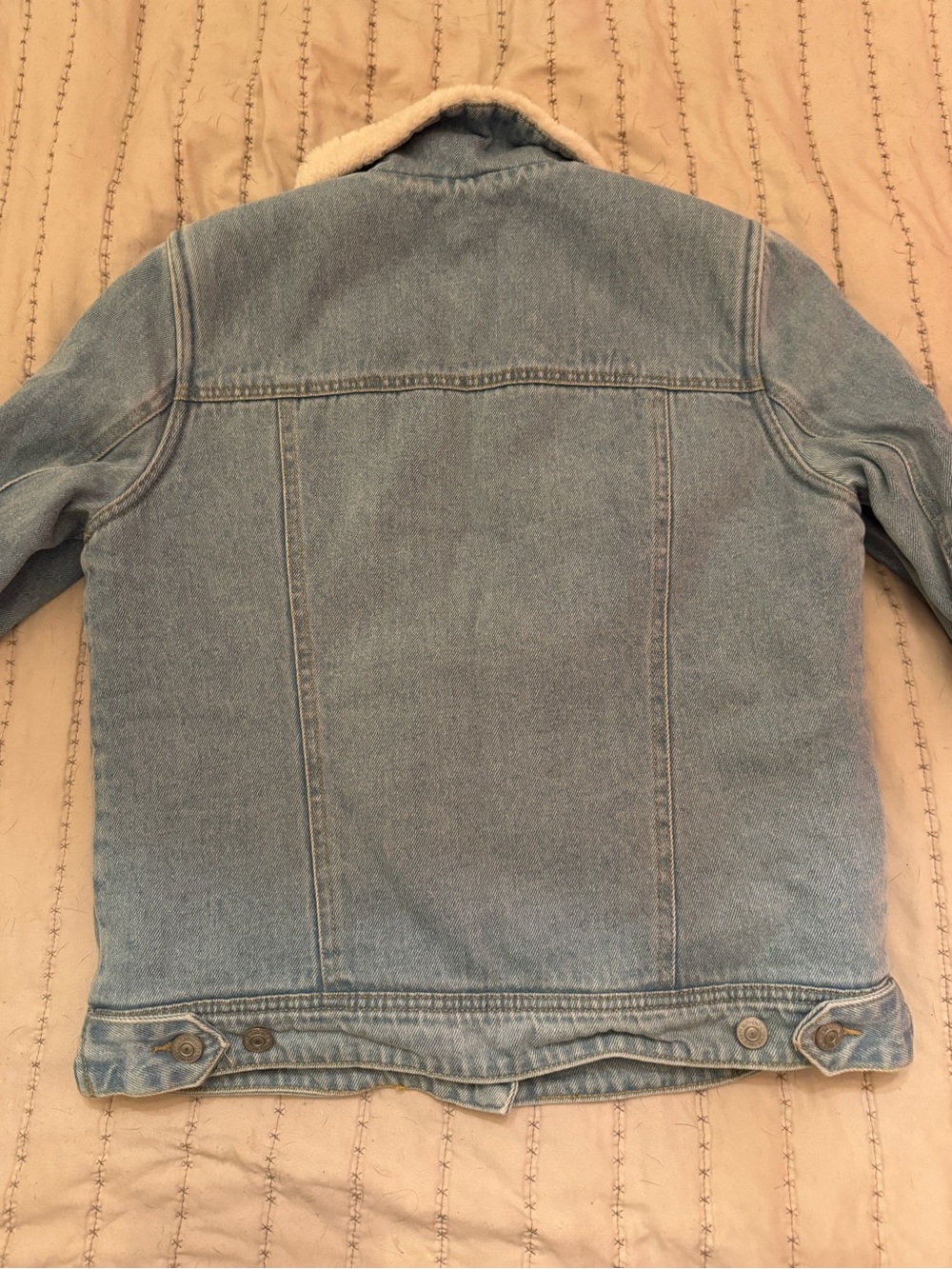 0053 Light Blue Denim Jacket with White Sherpa Collar - Picture 4 of 5